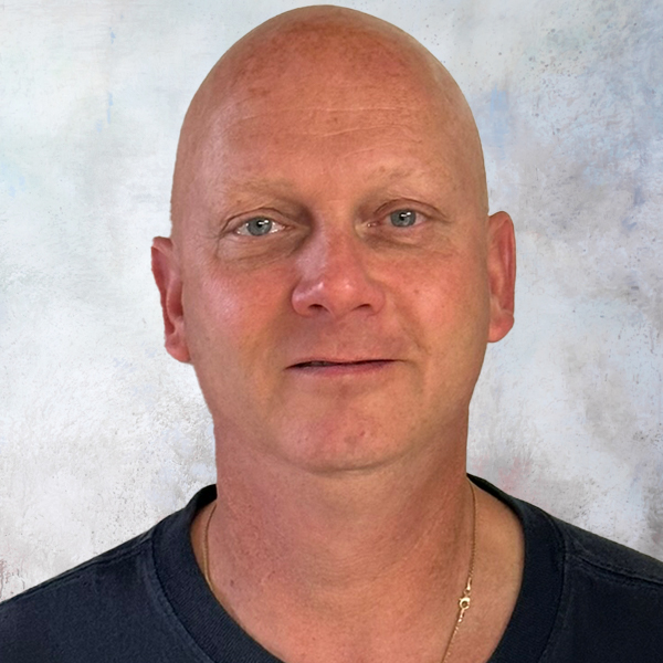 FCC_headshots_2024_600x600_ChrisKenyon